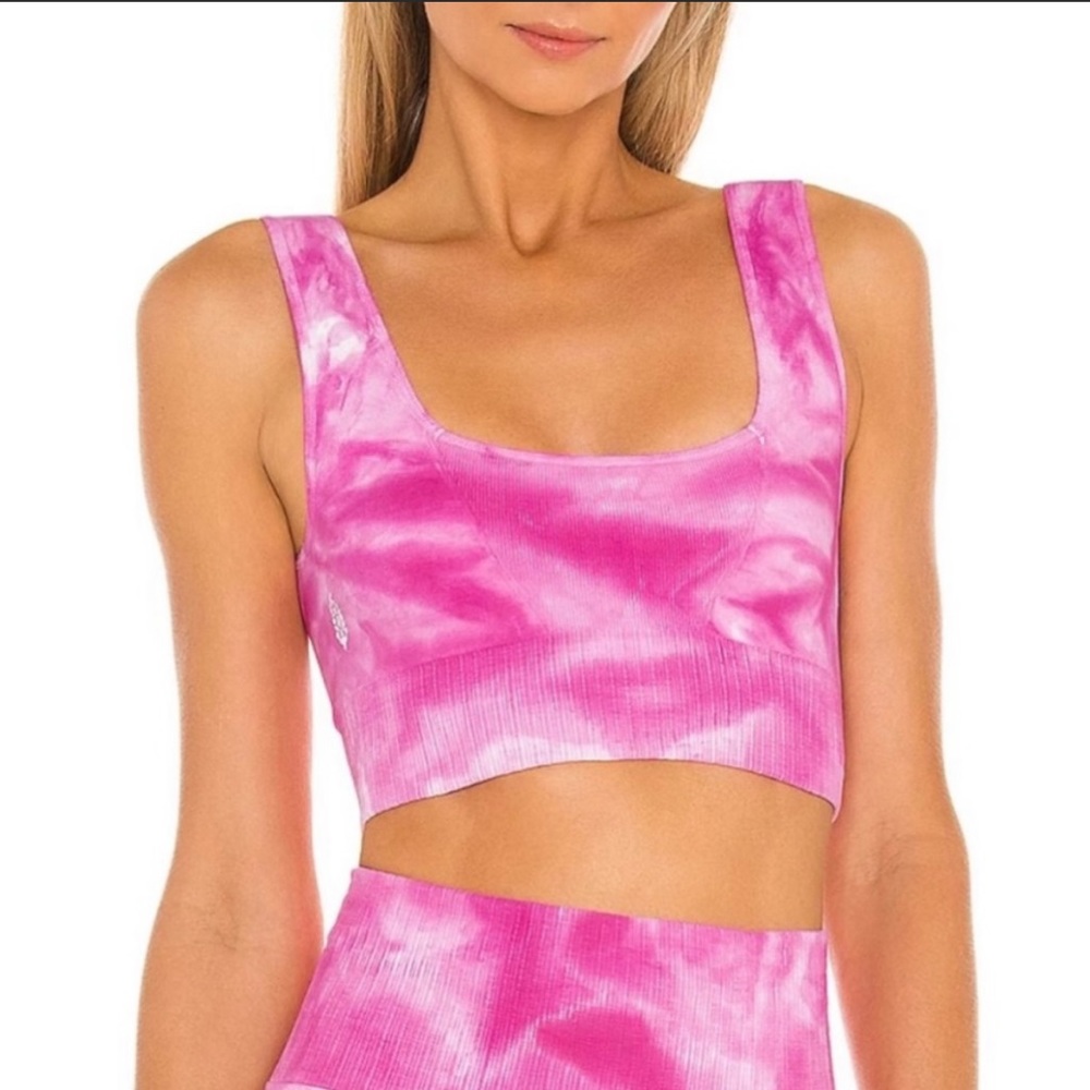 NWT Free People Movement Good Karma Bra crop Top Pink Tie Dye Size M/L
